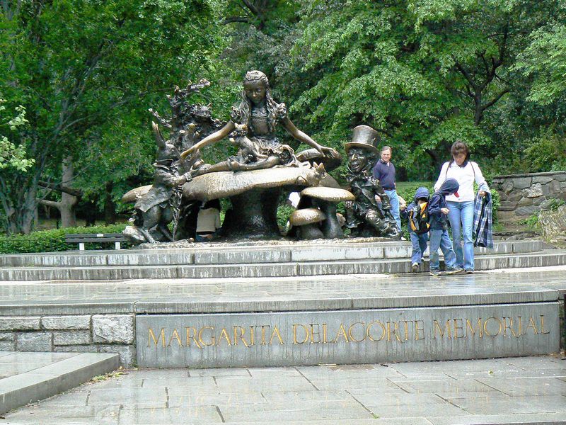 Central Park et autour: Alice in Wonderland